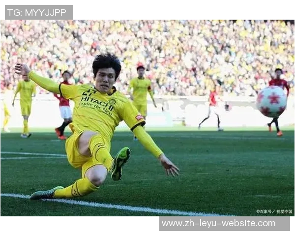 名古屋队与大分三神的激烈对决展现足球魅力与战术智慧 名古屋队与大分三神的激烈对决展现足球魅力与战术智慧