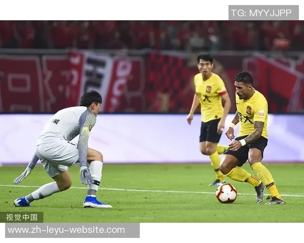 恒大与东方香港精彩对决全场解说分析与战术剖析 恒大与东方香港精彩对决全场解说分析与战术剖析